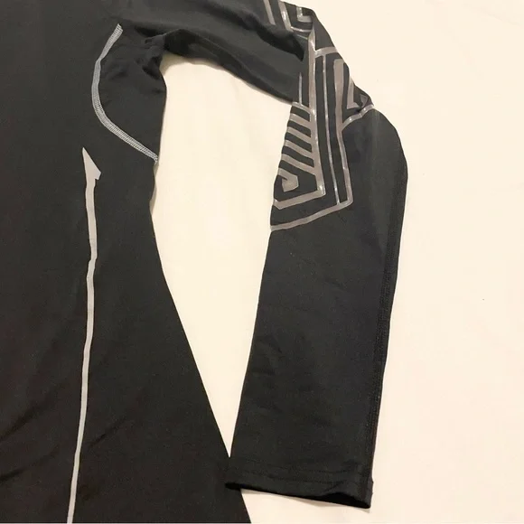 Under Armour Women's Black Long Sleeve Heatgear Top Size Small - Picture 6 of 16